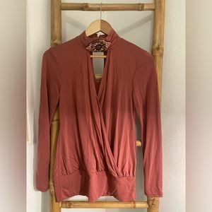 Venus long sleeve top with beaded choker